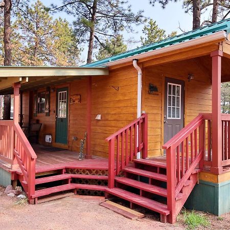 Sally'S Cabin Is A Quaint Two Bedroom Tiny Home Вудленд-Парк Екстер'єр фото